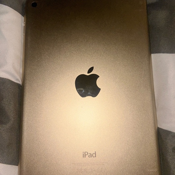 Apple iPad Mini 4 - Picture 4 of 4